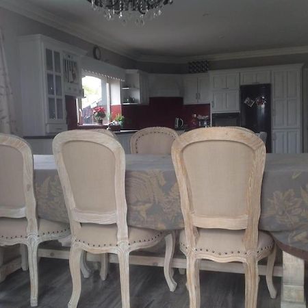 Killarney Farm House. Exteriör bild