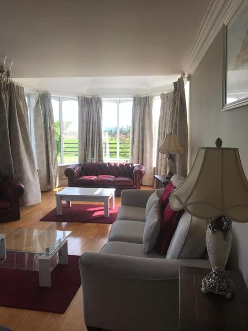 Killarney Farm House. Exteriör bild
